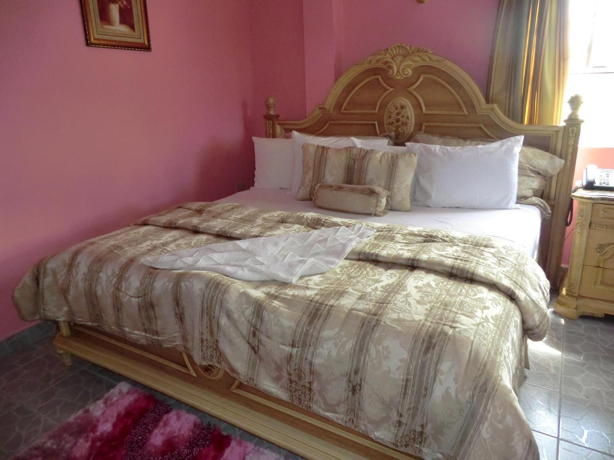 Pg Quality Inn Georgetown Bagian luar foto