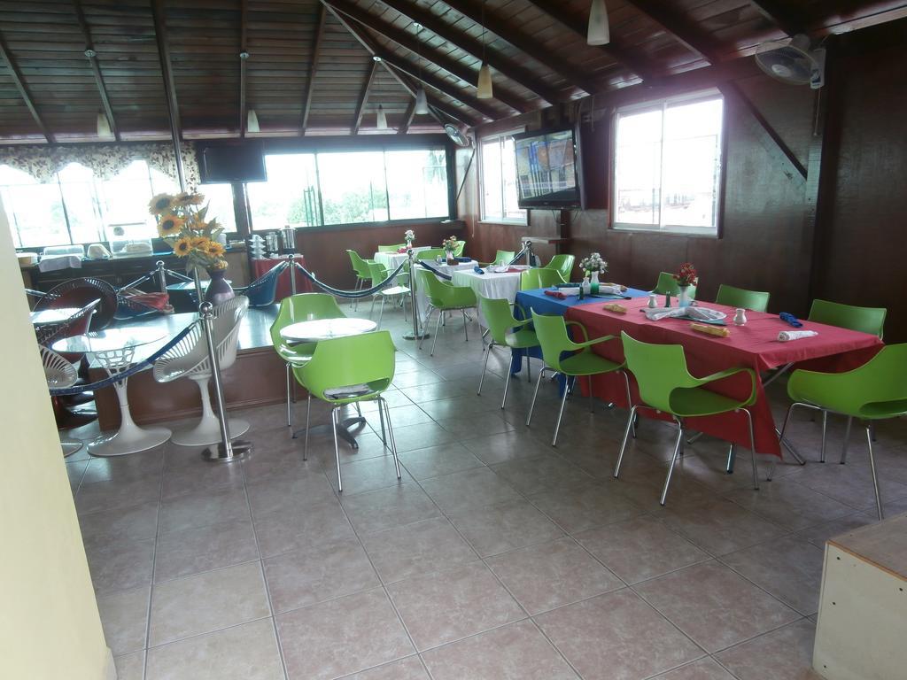 Pg Quality Inn Georgetown Bagian luar foto